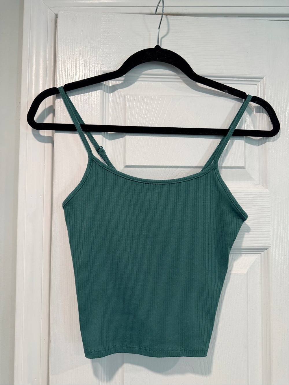 American Eagle Size S Jade Green Ribbed Adjustable Thin Strap Cropped Tank Top